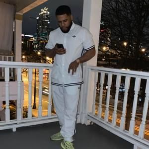 Meet your Posher, Travis